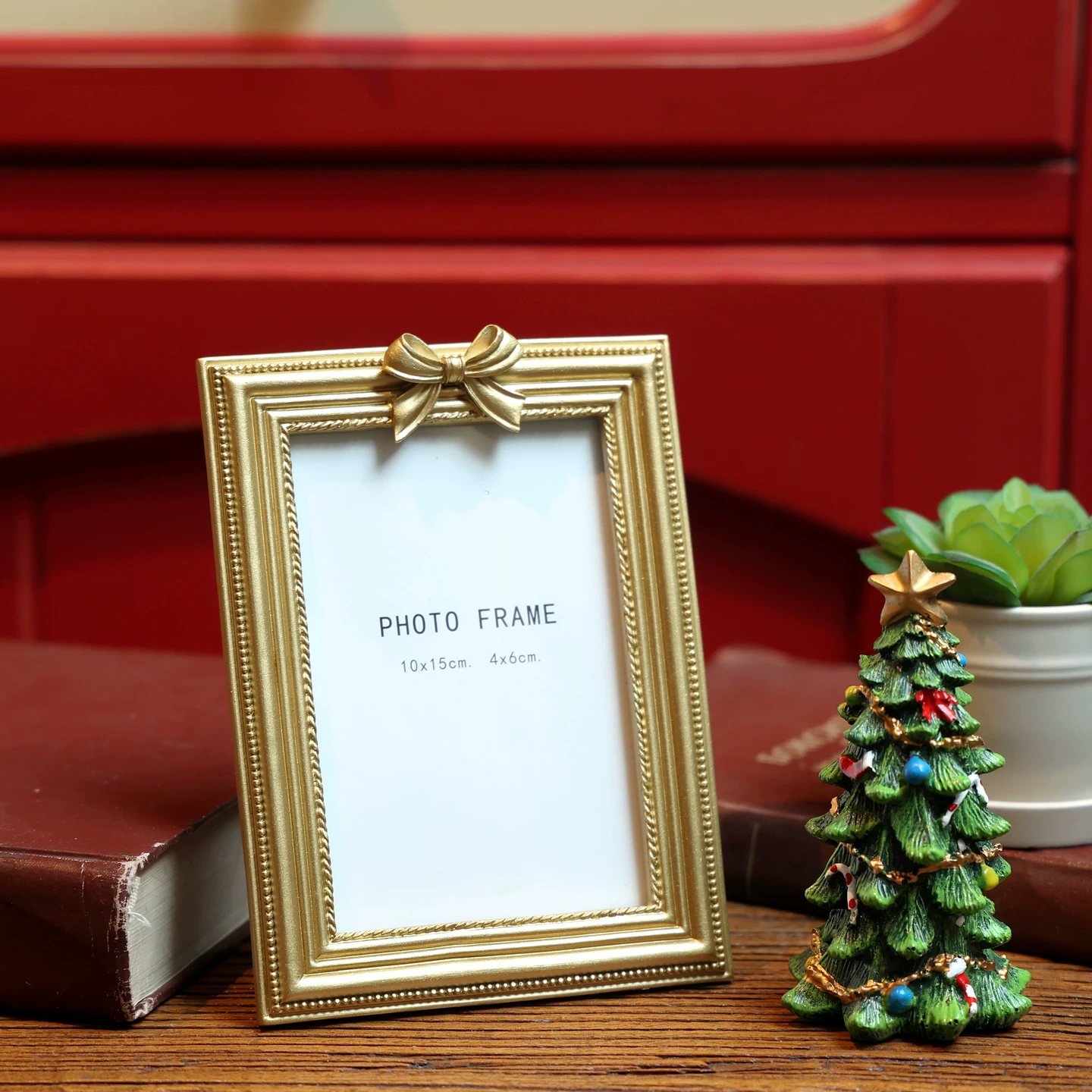Retro golden bow frame, decora - Luxury Watch Photo ulasan dan harga